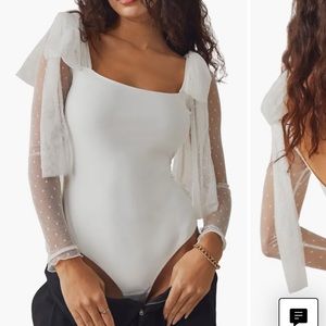 Free people tongue tie mesh sleeve top!